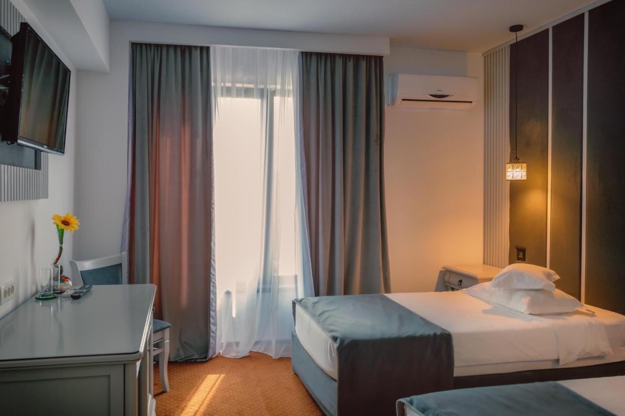 Hotel Eden Yaş Dış mekan fotoğraf